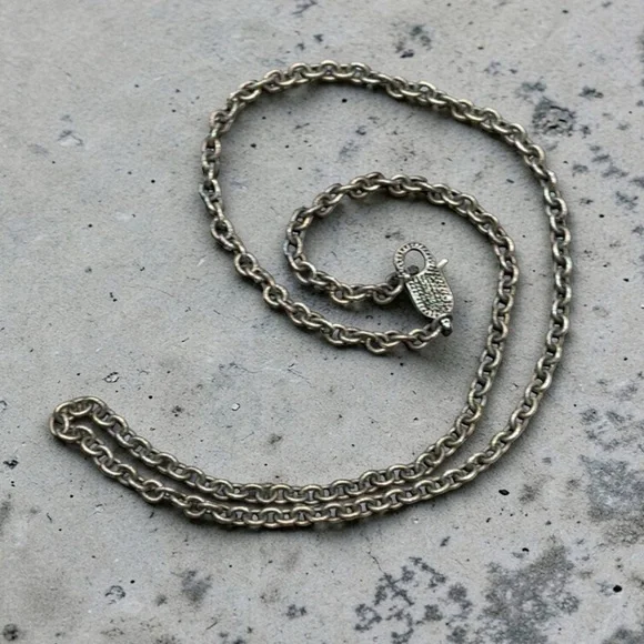 Textured Gunmetal Chain Necklace with Padlock Clasp - Picture 5 of 6